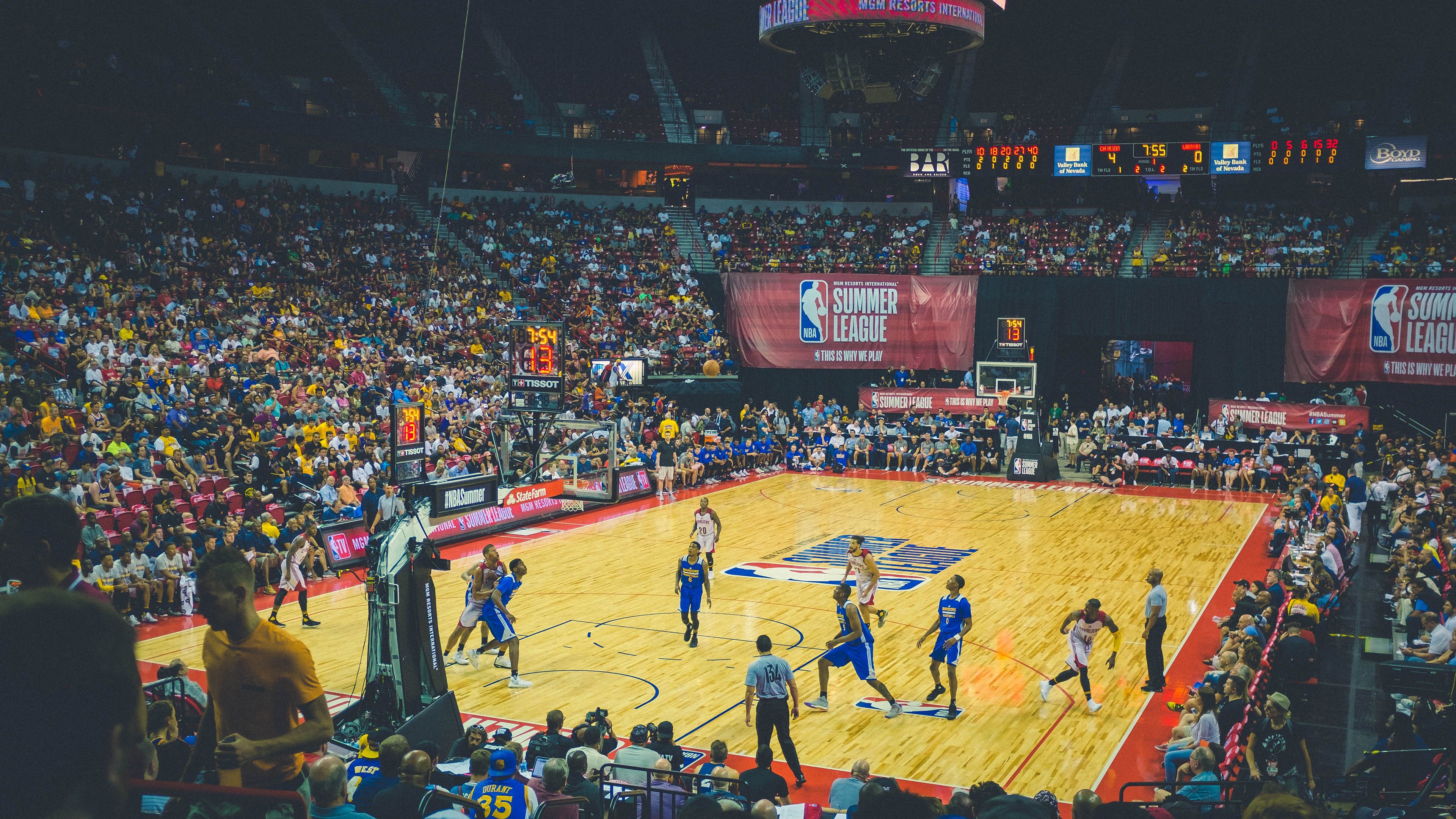 世界杯后：欧冠MVP与世界杯金球首次集于同一人 专家称“时代唯一坐标”